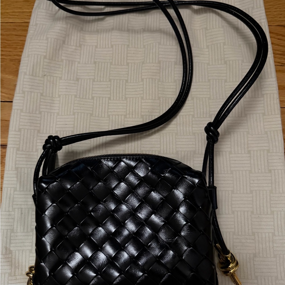 Bottega mini loop metal knots